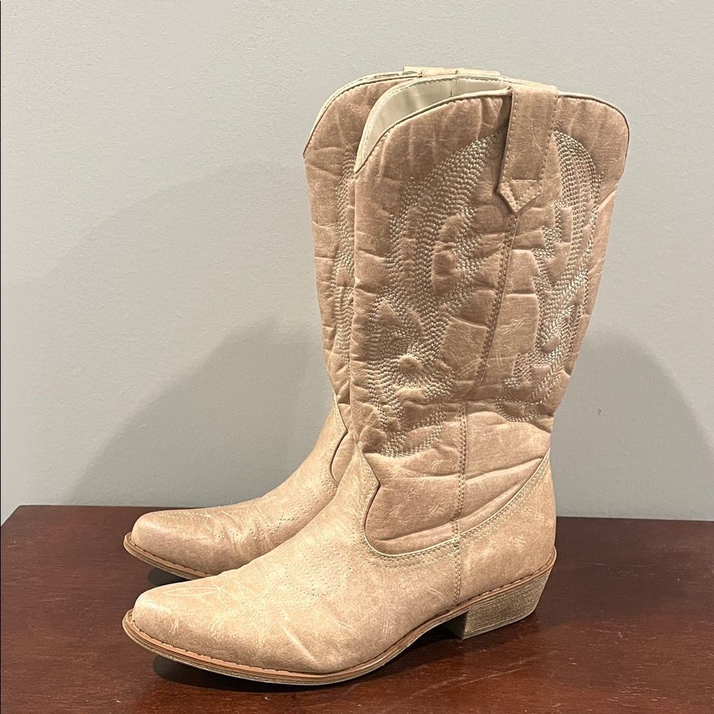 Womens COCONUTS by Matisse Gaucho western boot Size 7.5